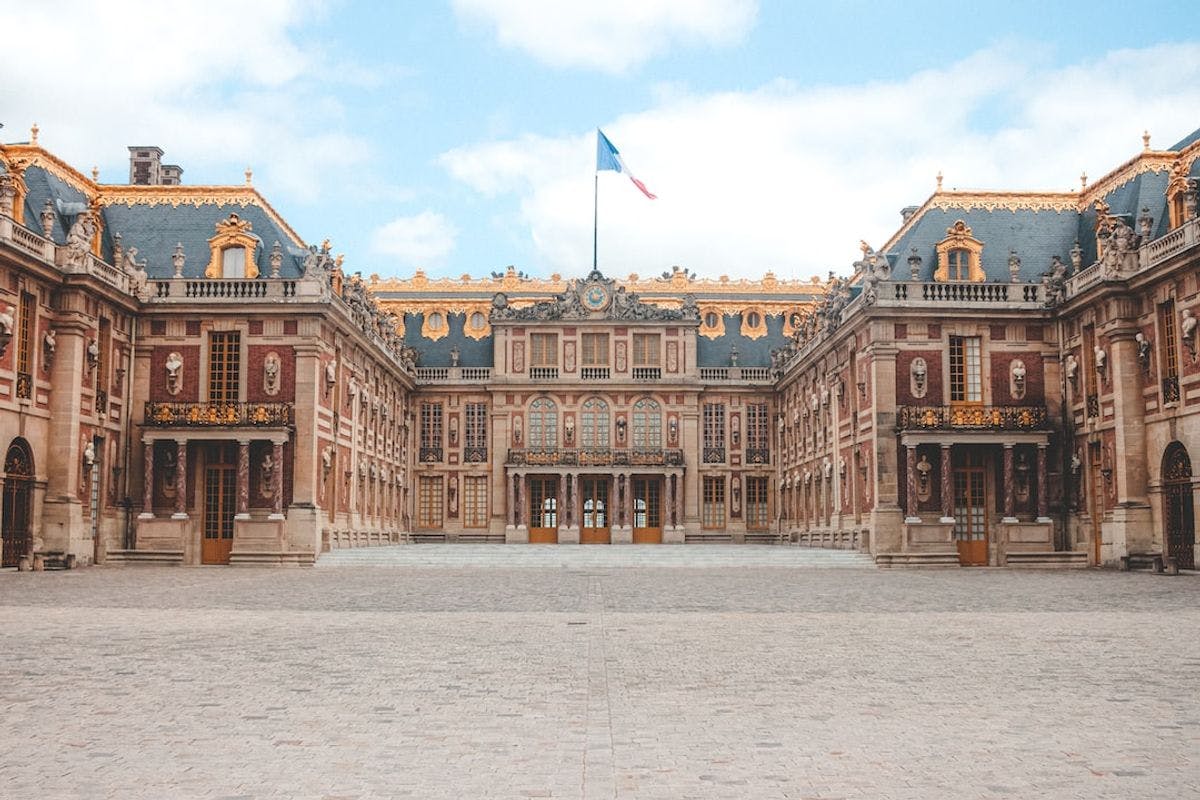 Best Hotels in Versailles